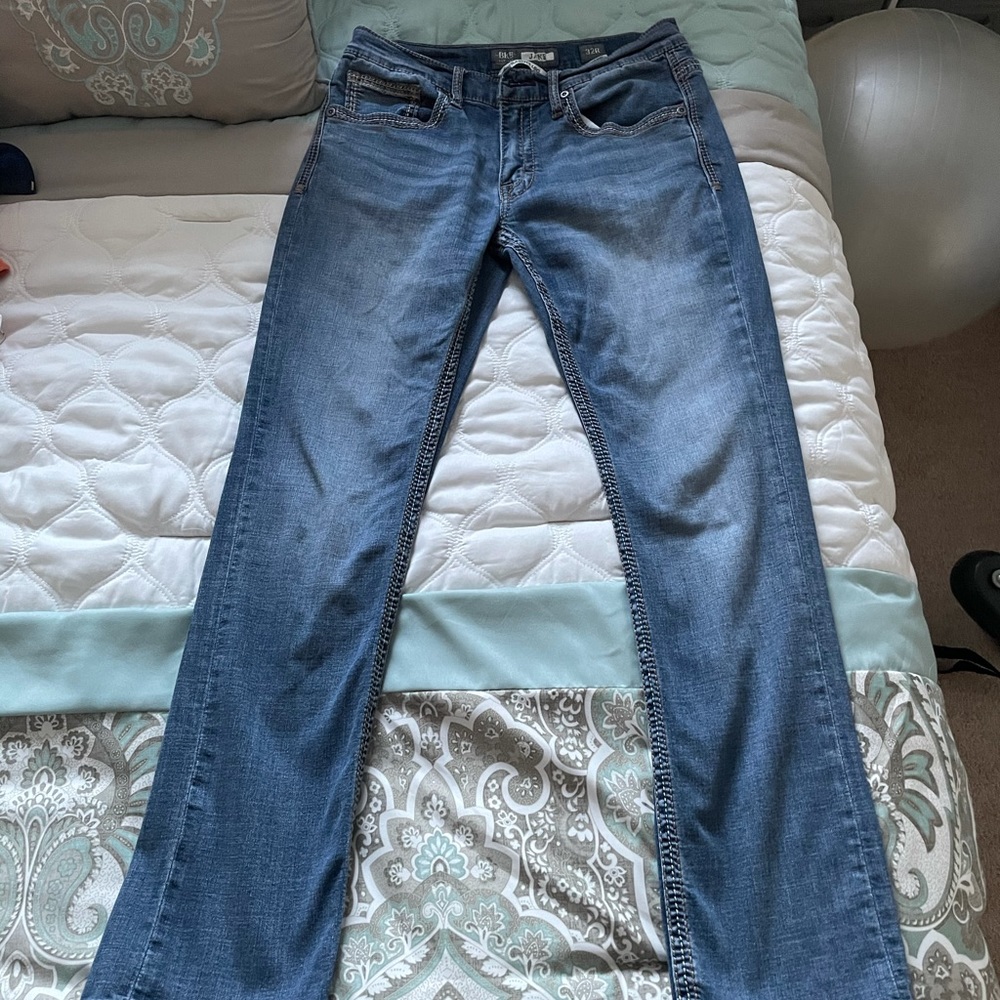 Buckle- Regular Fitted Jeans that Stretch